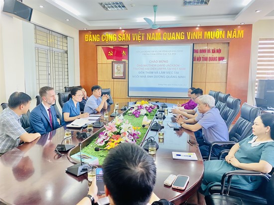 Đại diện Quỹ Dân số Liên hợp quốc tại Việt Nam thăm và làm việc tại Ngôi nhà Ánh Dương Quảng Ninh